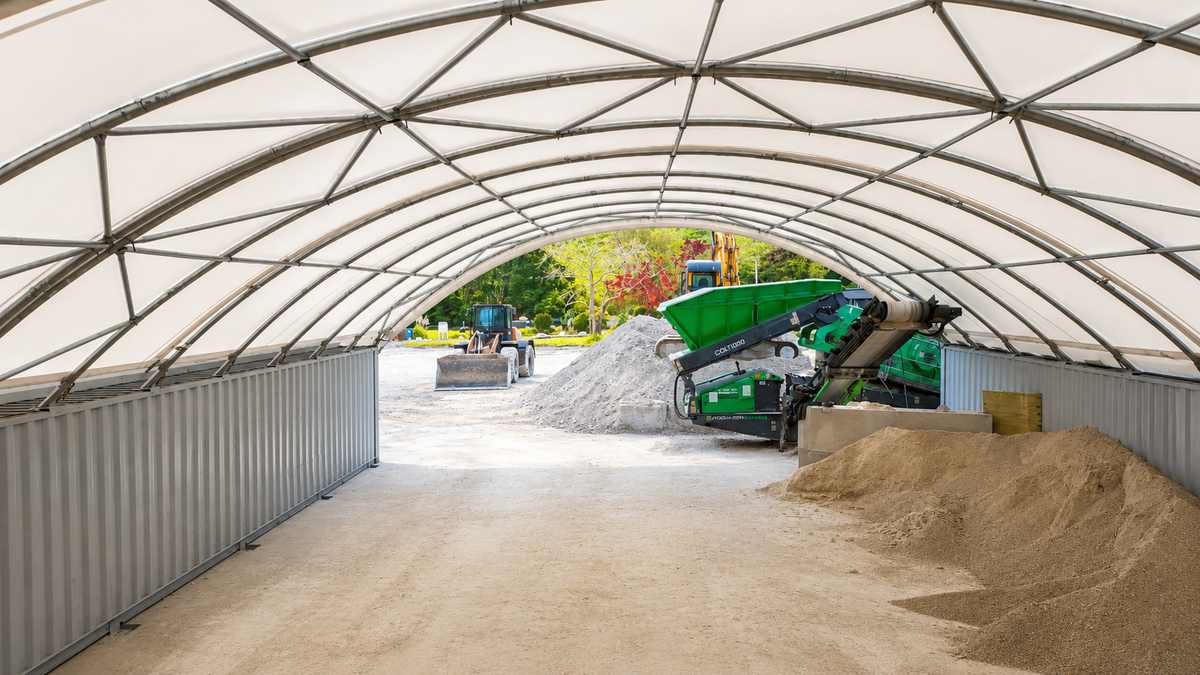 Interior volume of a 12m container shelter